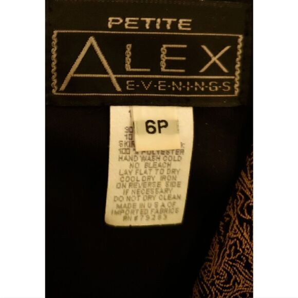 Women's Maxi Gown by Alex Evenings Size 6P EUC - Picture 3 of 10